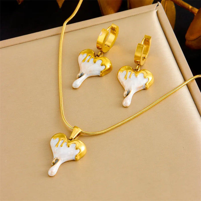 My Heart Melts Necklace Set