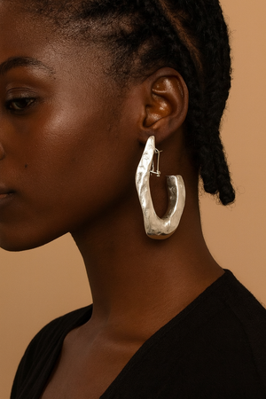Steel Confidence Earrings – strong, sleek, unstoppable.